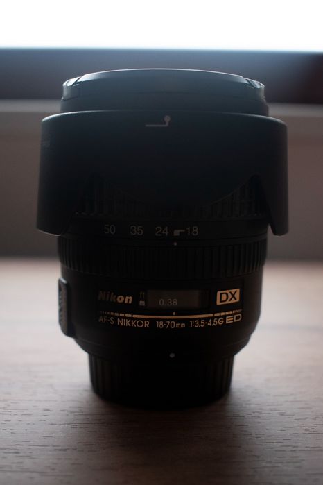 Nikon D90, bogate wyposażenie, stan jak nowy