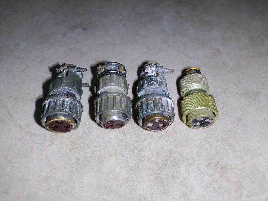 ШПЛМ-3, роз'єми,4 шт( 80-90 рр.),СРСР,2 з ромбом ВПК