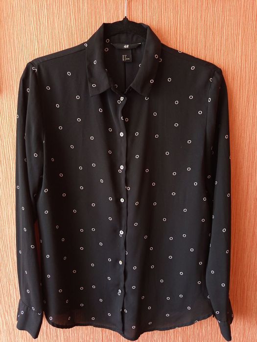 Тонка чорна сорочка