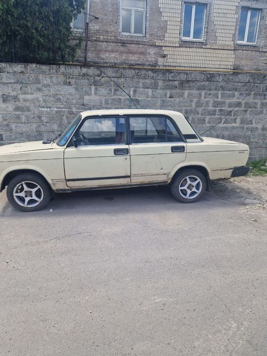 Продам машину на ходу