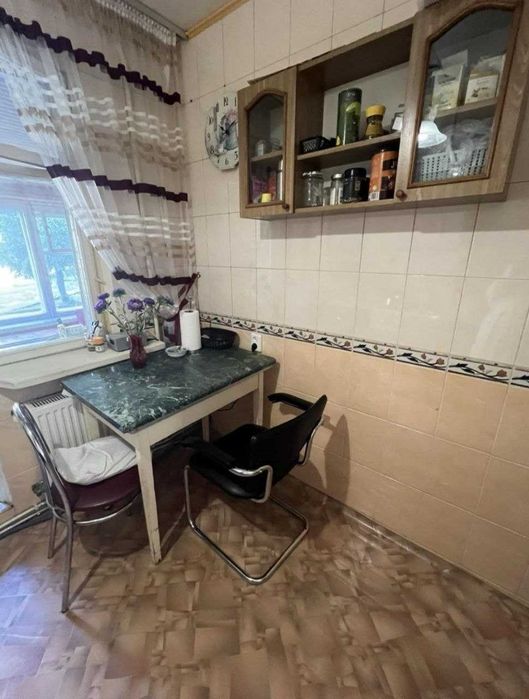 Продаж 2 кімнатної квартири Польова з Автономним опаленням
