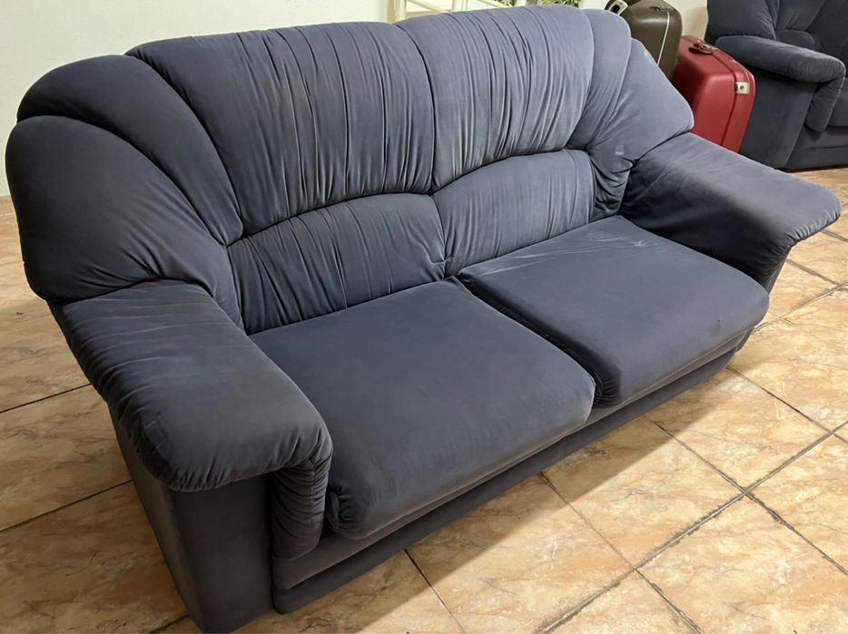Sofas de 1 lugar mais 1 sofa de 2/3 lugares (veludo)