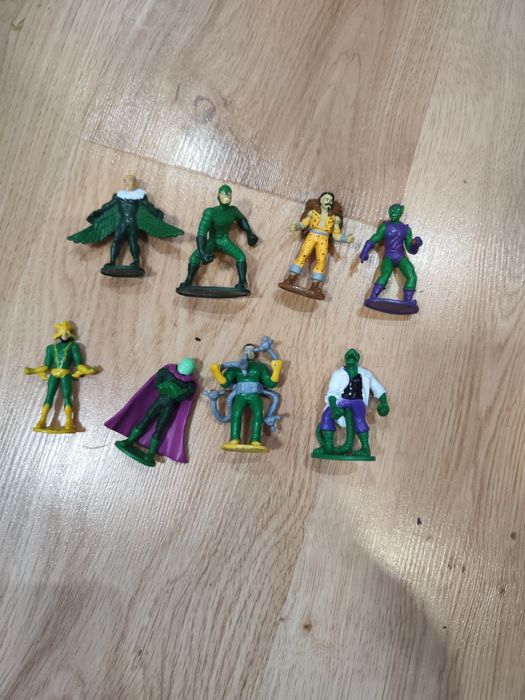 Фігурки Marvel comics
