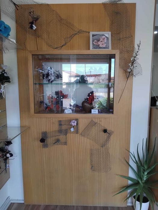 Expositor em madeira