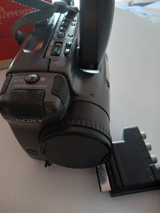 Vendo câmera  de filmar antiga para colecionador.