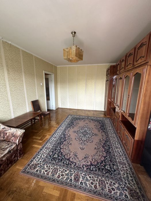 Терміново продам двокімнатну квартиру по вулиці Миколайчука