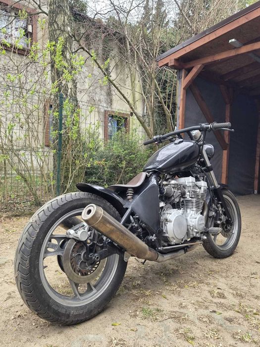 Yamaha XJ900S custom bobber dla fana