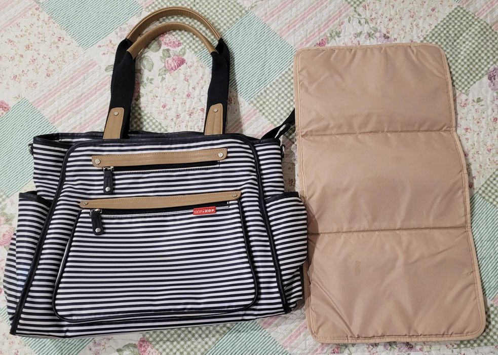 Mala / Saco Skip Hop grande c/ muda fraldas