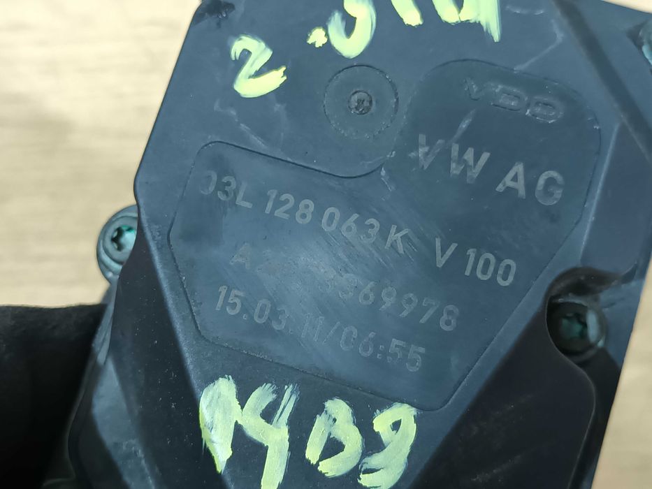 Przepustnica AUDI A4 B8 Q5 A5 SEAT EXEO VW SKODA 2.0 TDI oryginał