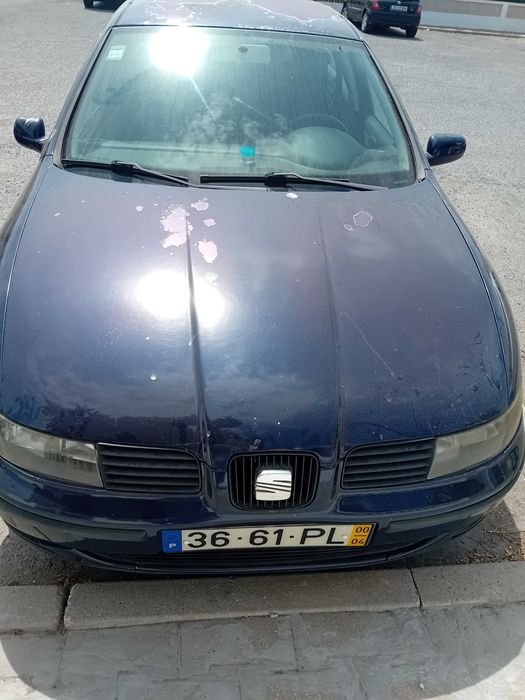 Vendo seat leon ,azul , 5 portas, inspecção até 2027