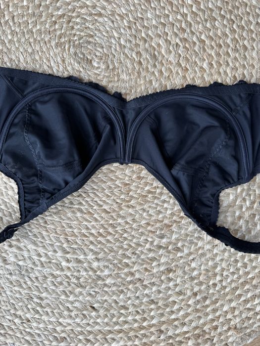 110 B czarny duży Stanik