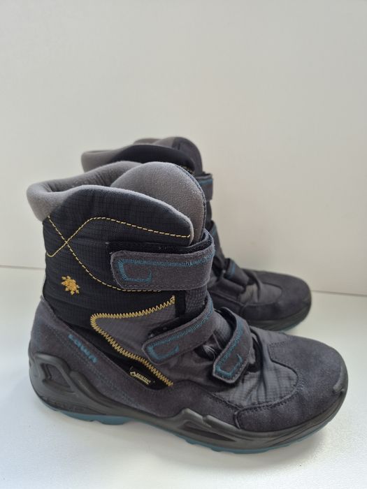 ботінки 39 розмір,  Lowa, Gore-Tex