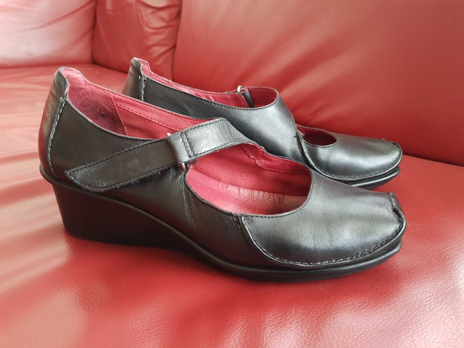 Clarks active air czółenka Mary Jane koturn - r. 40 stan bardzo dobry