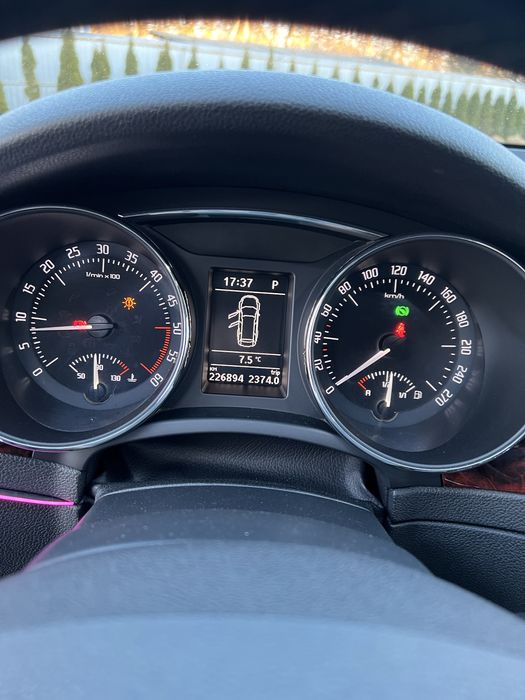 Skoda Superb 2011 2.0 tdi dsg