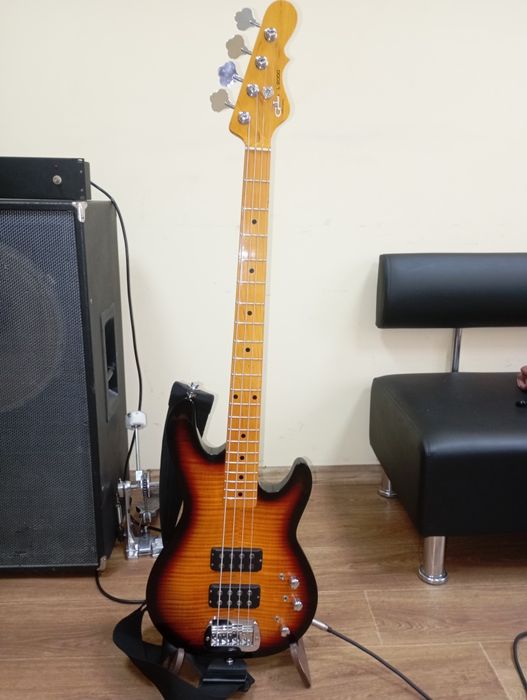 G&L L2000 tribute відео