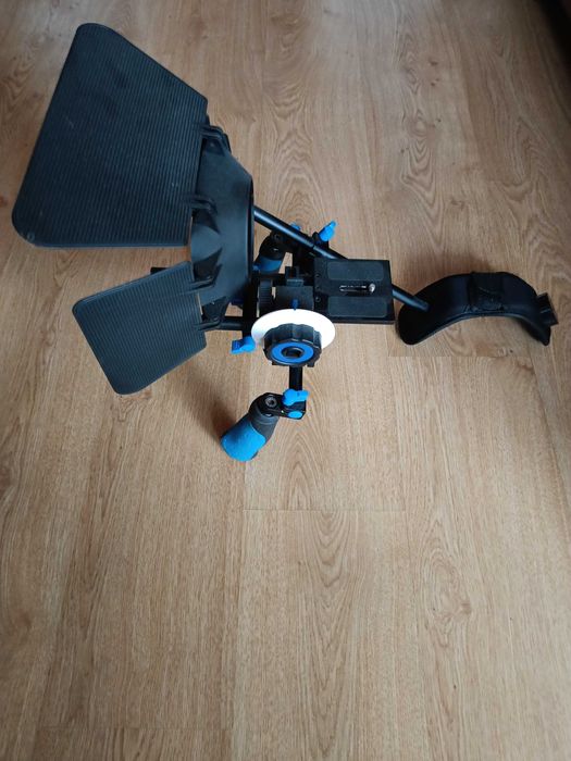 Stabilizator do nagrywania aparatem.