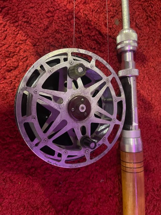 Спиннинг рыбацкий с катушкой и без катушки