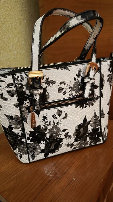 Сумка guess