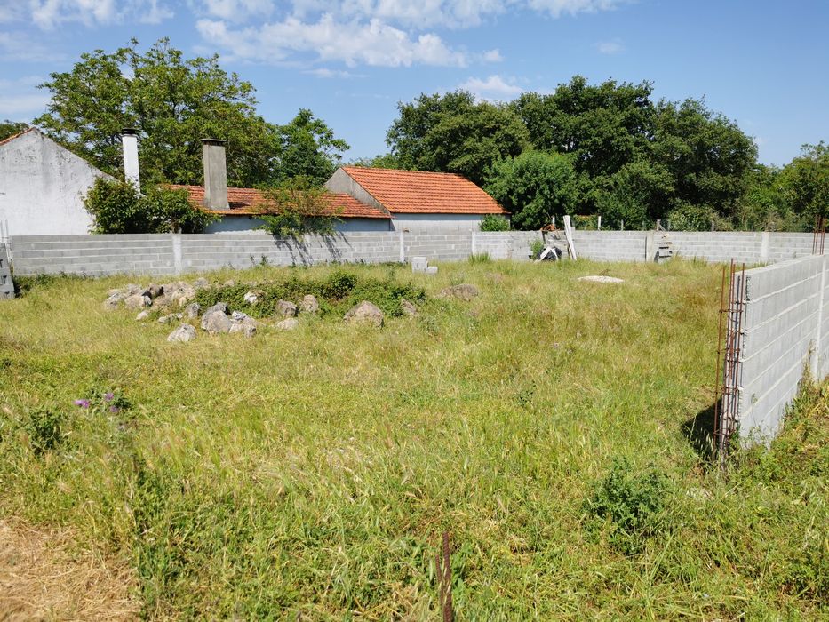 Vende-se Terreno c/ Projeto