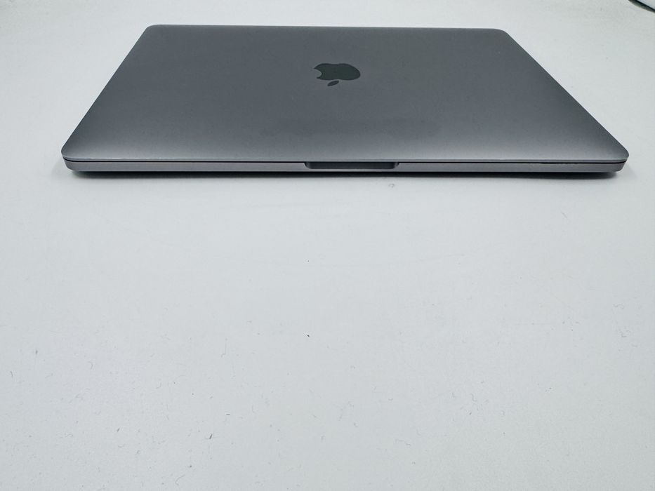 Apple MacBook Pro 13 2020 M1 16GB RAM 256GB SSD Space Gray IL7691