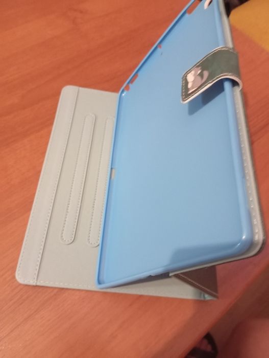 Etui ochronne do iPada Air 3 10,5 cala i Pro 10,5 cala. Prezent.