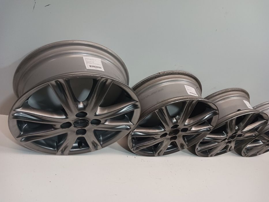 Conjunto de jantes TOYOTA Yaris (_P13_)