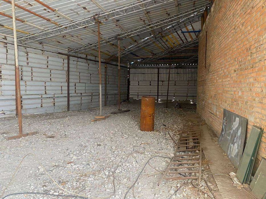 Оренда складу / виробничого приміщення 1350 м² з територією та заїздом