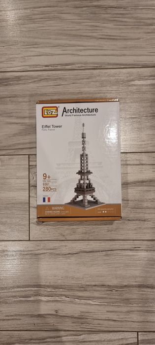 Loz Architecture wieża Eiffla