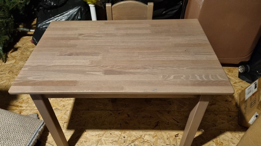 Drewniany stolik i krzesełko z IKEA