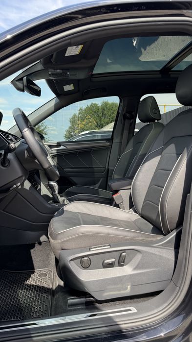 Volkswagen Tiguan SEL R-line Premium Plus 4motion Фольксваген Тігуан 2022 р 2,0 бенз 8АКПП