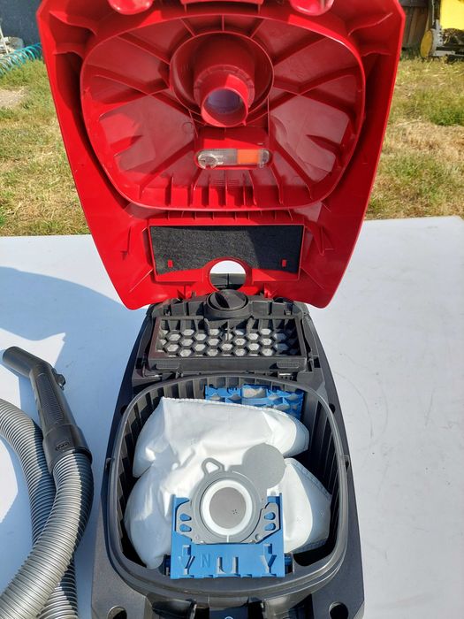 Odkurzacz miele C1