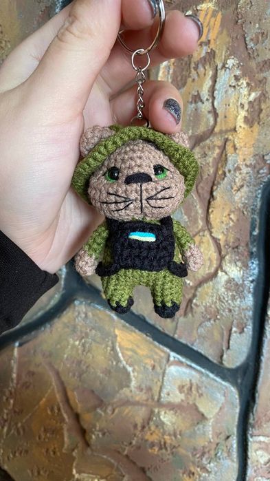 Оберіг військового ЗСУ, брелок талісман Кіт/Ведмеди з написом