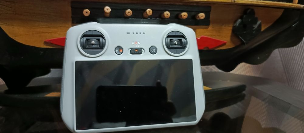 Пульти управління DJI