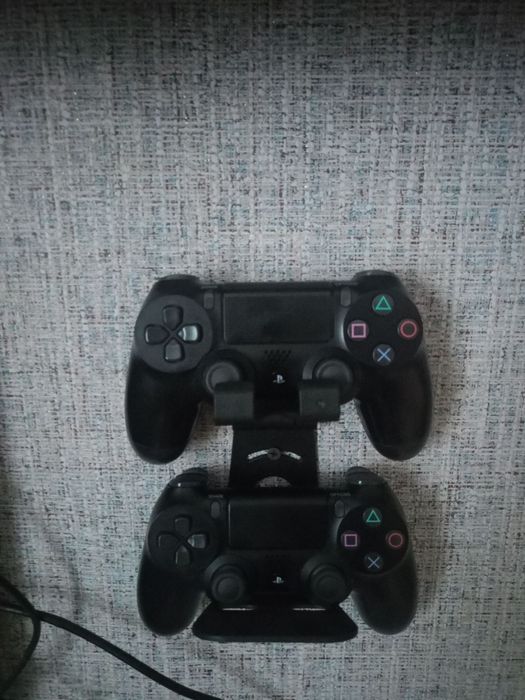 Ігрова приставка PS 4 slim на 500 гб