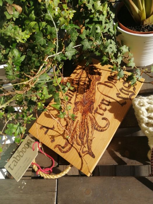 Hand-Pyrographed Kitchen Cutting Board64729600941825121