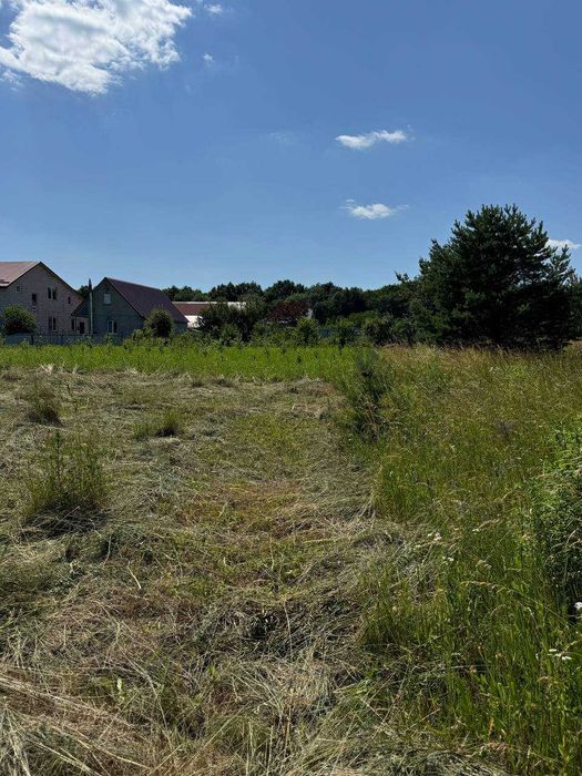 Продаж ділянки з фундаментом с. Іванківці (біля Олешина)