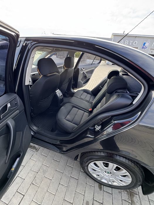 Терміново! Продам Skoda Octavia A5 Elegance 2.0 FSI / 110 kW