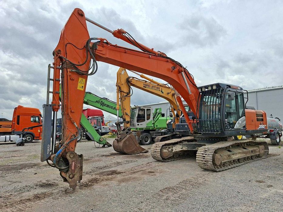 Koparka gąsienicowa HITACHI ZX250LCN-6
