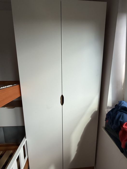 Zestaw mebli do pokoju dziecięcego