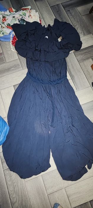 Віддам пакети жіночого одягу різного розміру за 100 грн