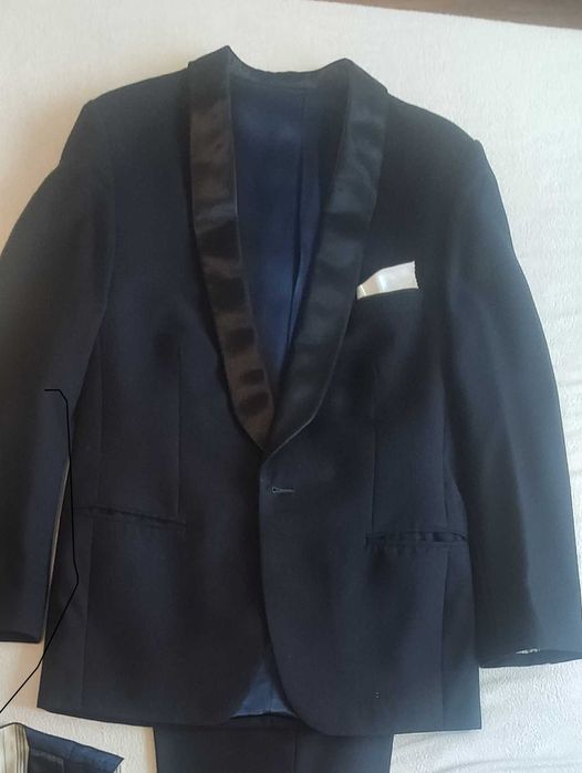 Męski garnitur – smoking