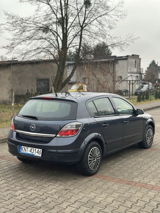 Opel Astra H 1.4/90km  •2Komplety Opon• HAK |Klima| *Zdrowa* ZADBANA