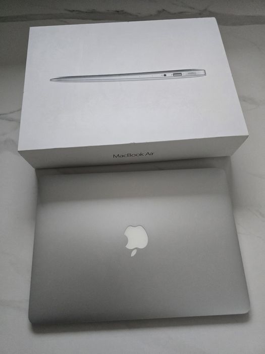 Apple MacBook Air 13 2017 , stan idealny