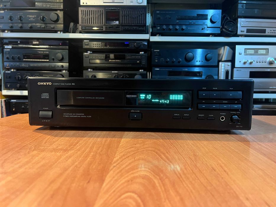 Odtwarzacz płyt CD Onkyo DX-710 Audio Room