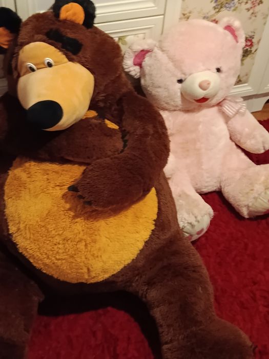 Ведмедики плюшеві великі
