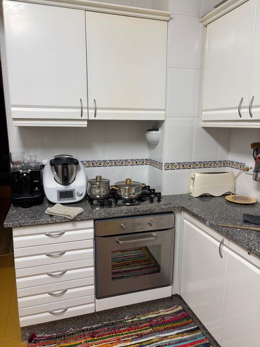 Cozinha Completa em Bom Estado – Excelente Preço