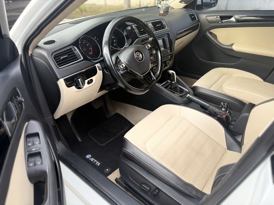Продам Volkswagen Jetta 2015 SEL