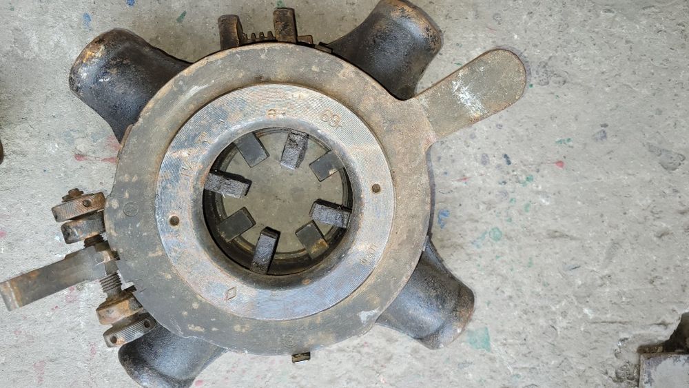 Плашка клуб для нарезки резьбы