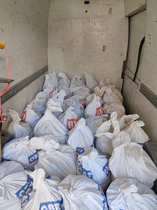 Recolhas de entulho e monos madeira e outros