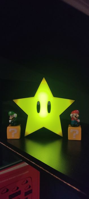 Estrela Super Mario e figuras Super Mario e Luigi